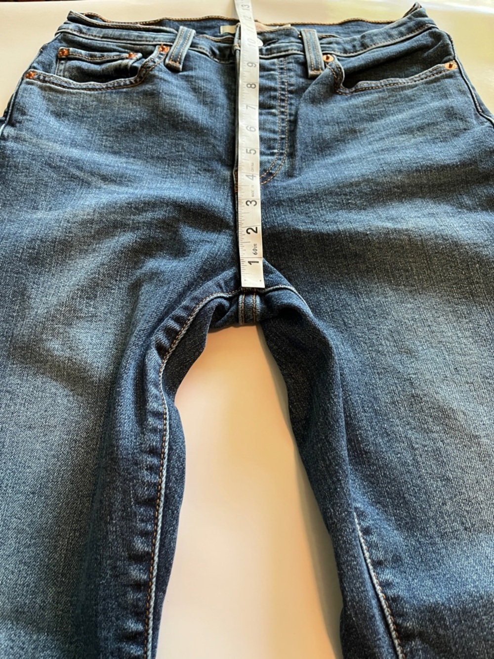 Levi’s Wedgie Straight High Rise Size 28 - Picture 6 of 16